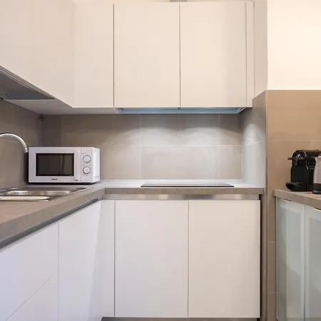 Torri & Portici بيت ضيافة *