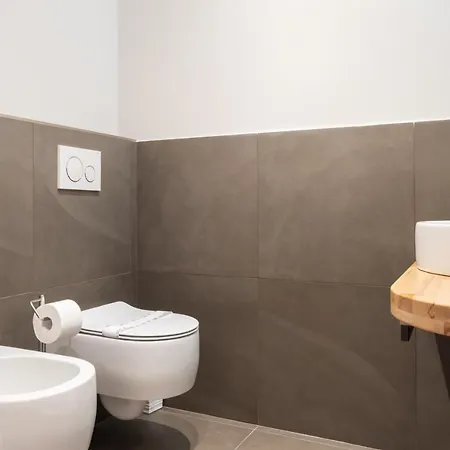 Torri & Portici Bologne